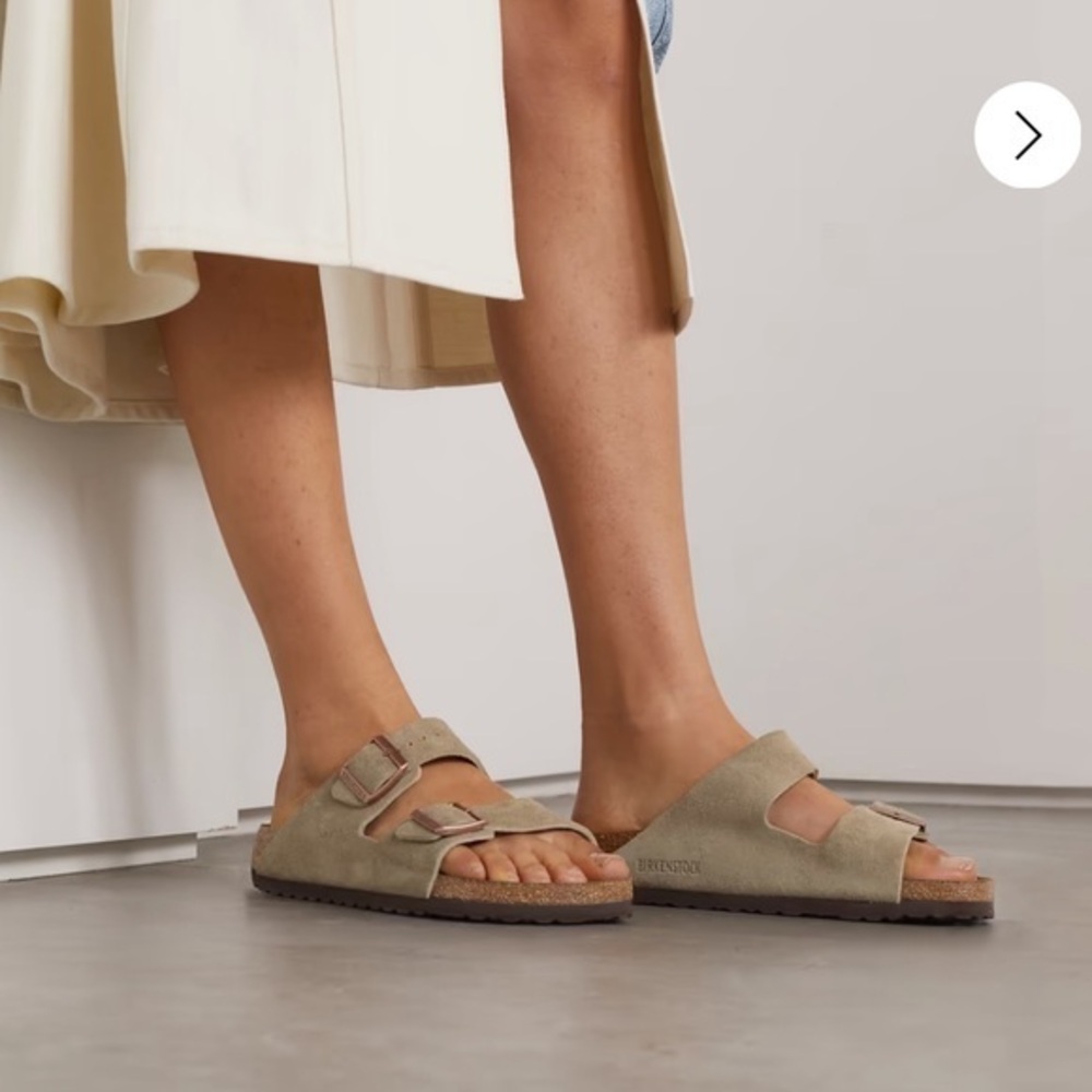 Birkenstock Women's Beige Arizona suede sandals size 8
